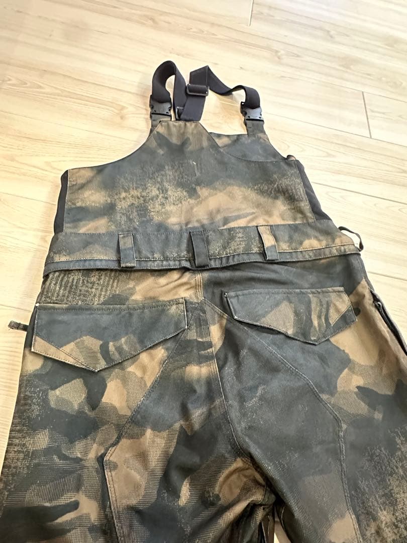 VOLCOM オーバーオールウェア　迷彩柄