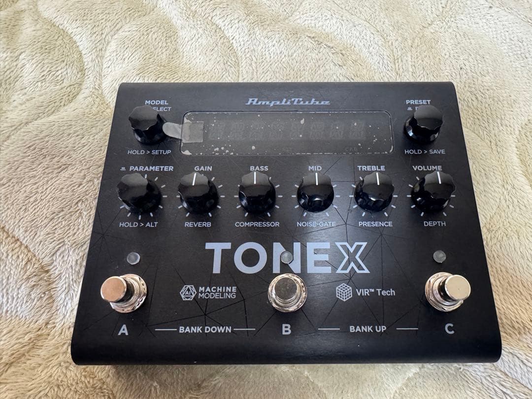 ギター IK MULTIMEDIA TONEX Pedal
