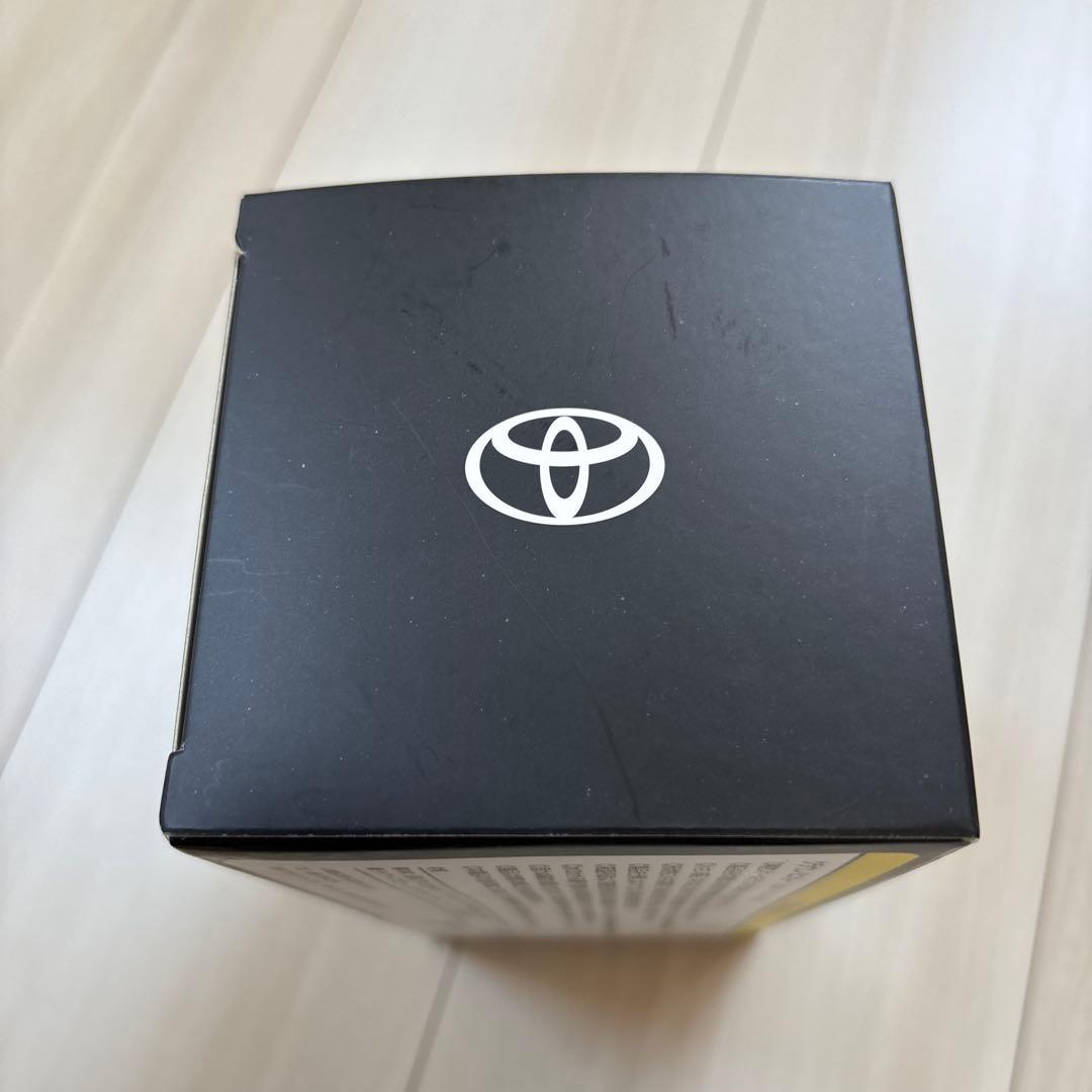 トヨタ　クラウン　クロスオーバー　非売品　模型　1/30 店頭展示用