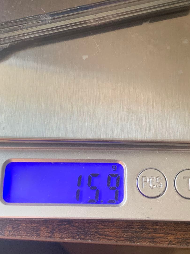 国産鉱物　愛媛県市ノ川鉱山の輝安鉱　スティブナイト　原石　鉱物標本　翡翠　根付