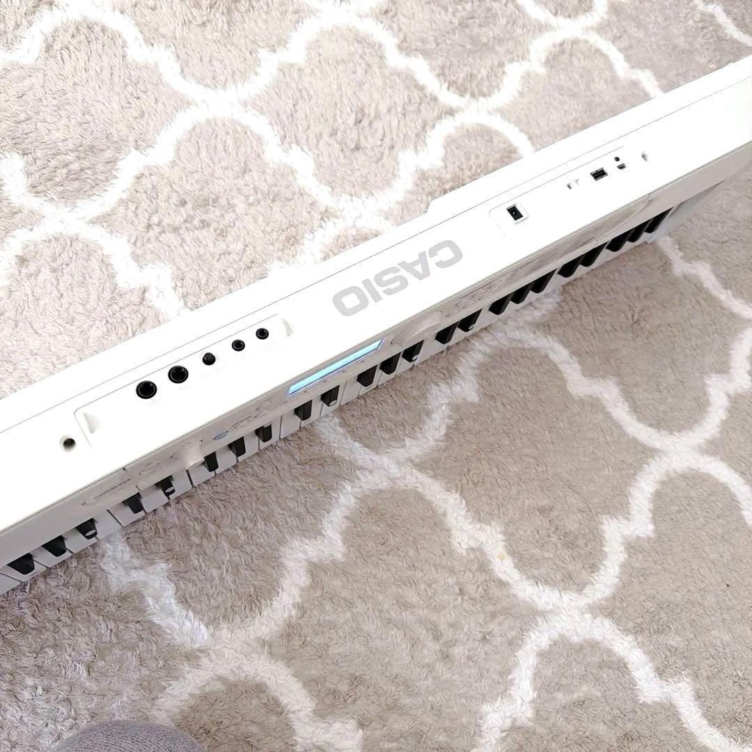 【極美品】2021製Casiotone 光ナビゲーションキーボード LK-520