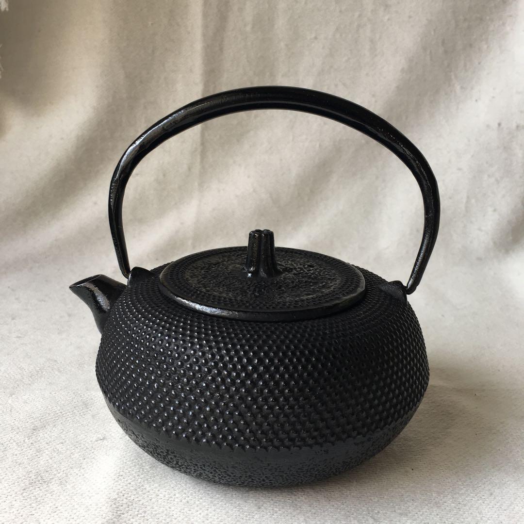 南部鉄器　急須　アラレ　ホーロー加工　鉄　鉄急須　未使用　岩手県水沢（奥州）市