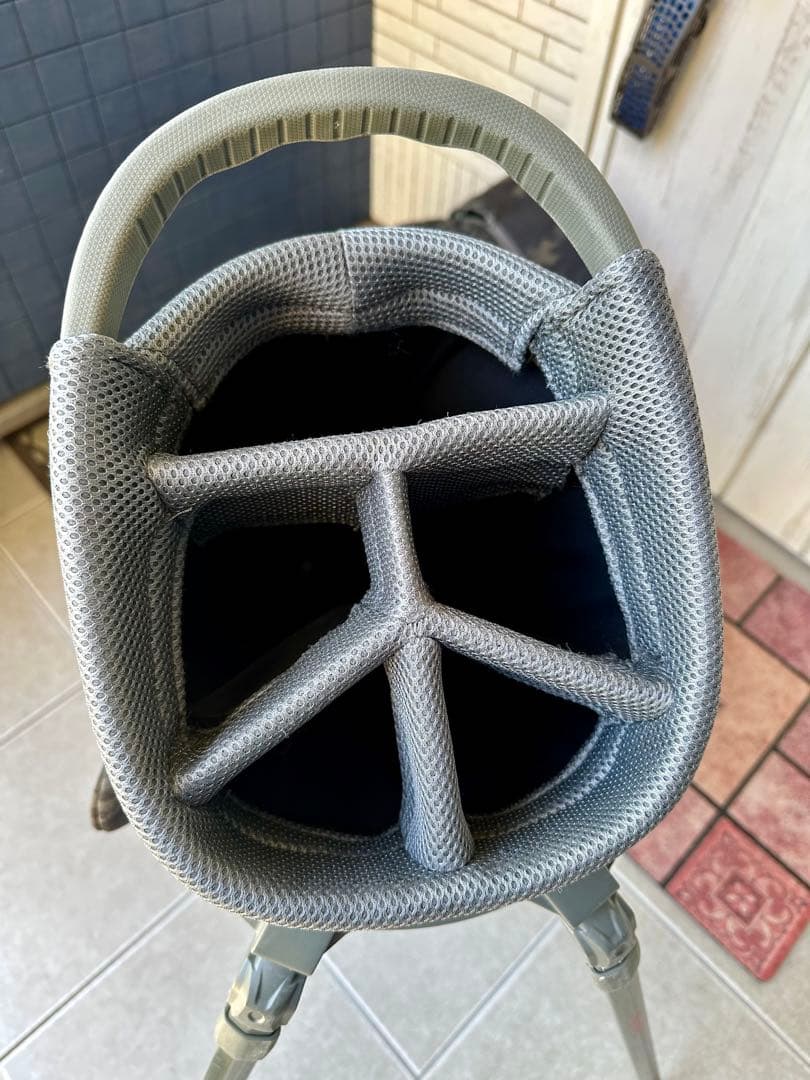 ブリーフィング マルチカモブラックのキャディバッグ / BRIEFING