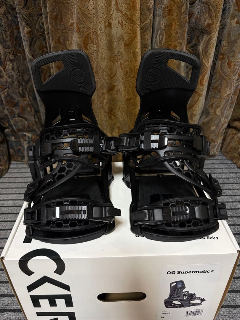 ナイデッカー　スーパーマチックOG M 25-26