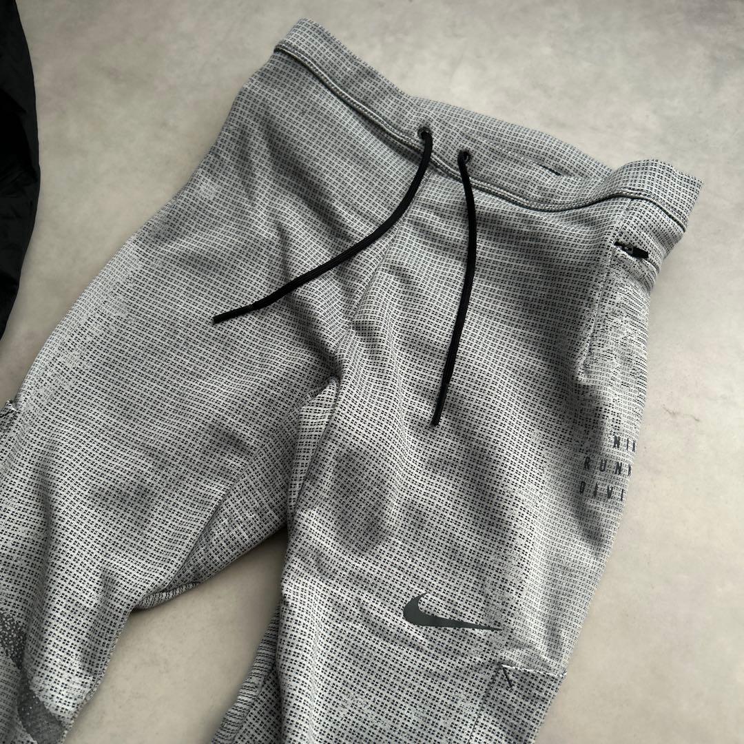 NIKE RUN DIVISION THERMA-FITTセットアップ