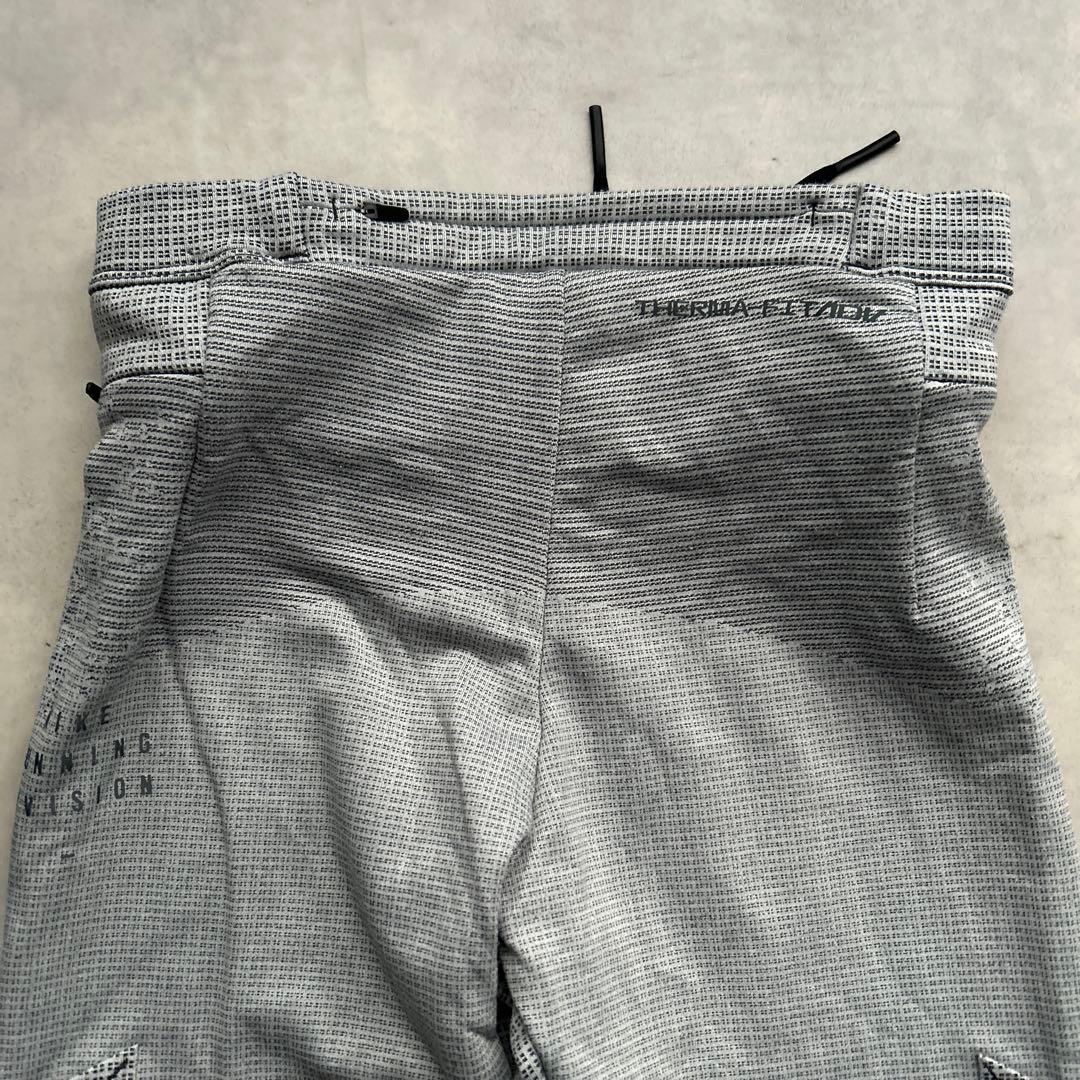 NIKE RUN DIVISION THERMA-FITTセットアップ