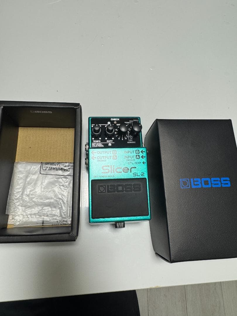 BOSS SL-2 Slicer ギターエフェクター 未使用に近い