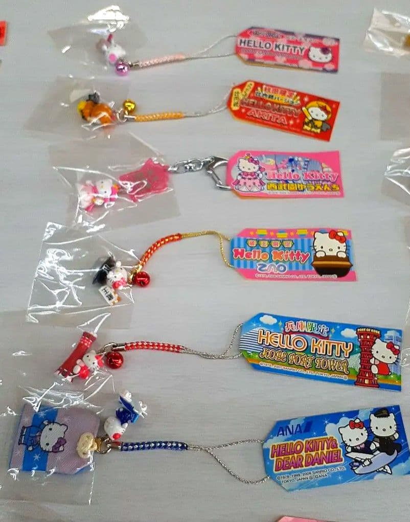 【ハロウキティ】ご当地キティ根付けストラップ　38種類(全39個)　希少品多数