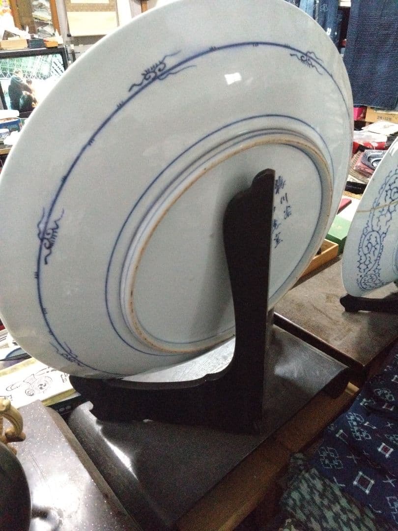 【有田焼】　山徳窯　青い鷹の陶器大皿　直径約60 【猿川岩】