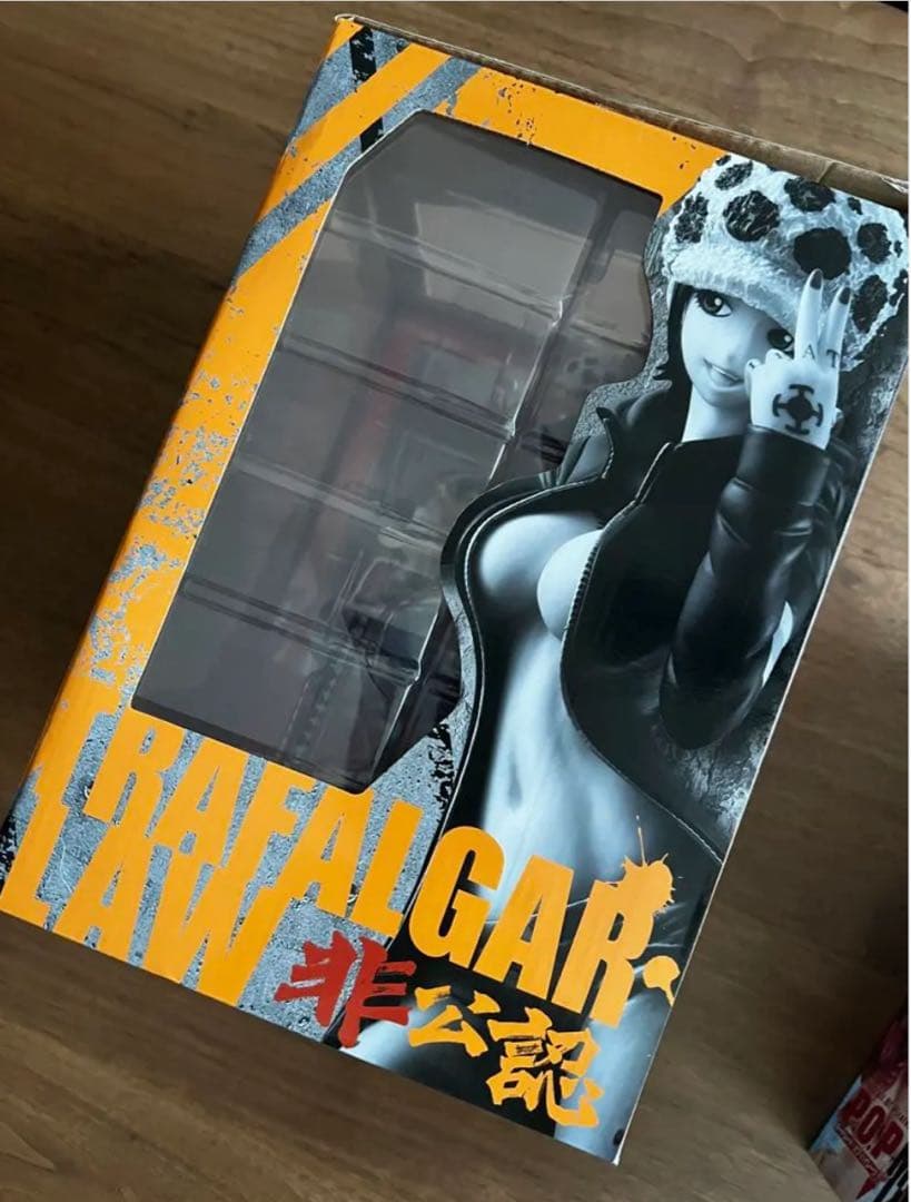ワンピースフィギュアP.O.P 女形トラファルガーロー非公認　未開封