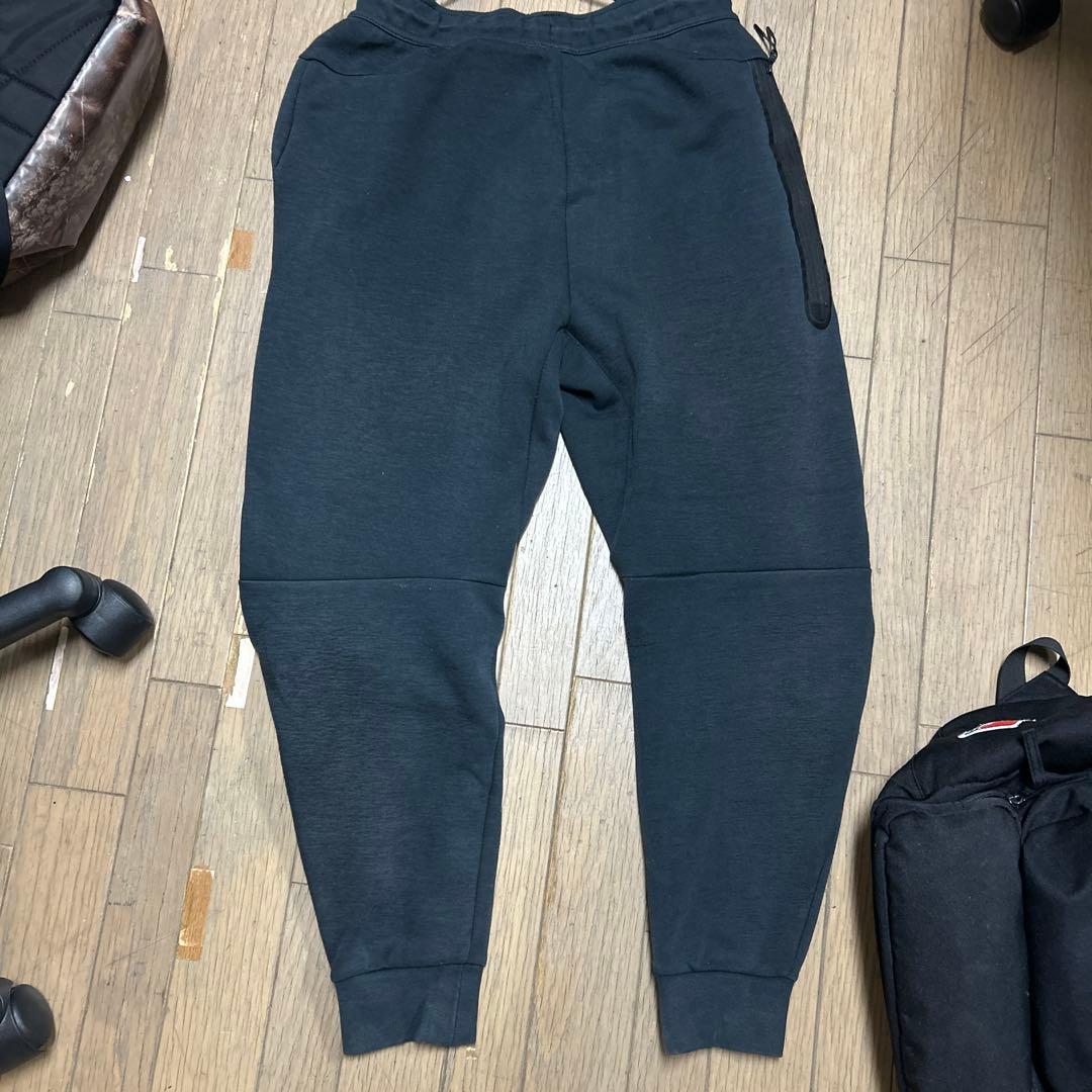 NIKEテックフリースセットアップ大幅値下げ