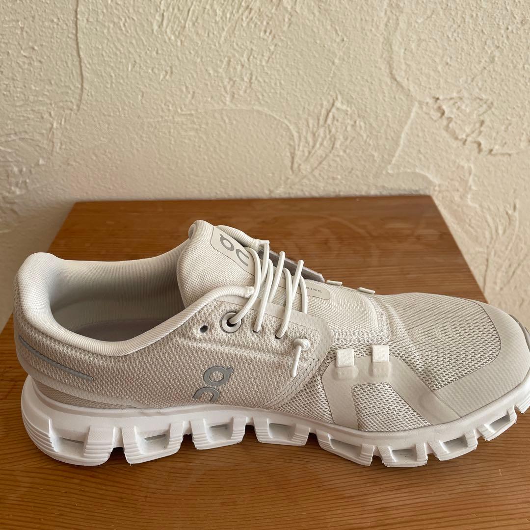 On Cloud 6 ランニングシューズ 24cm 女性