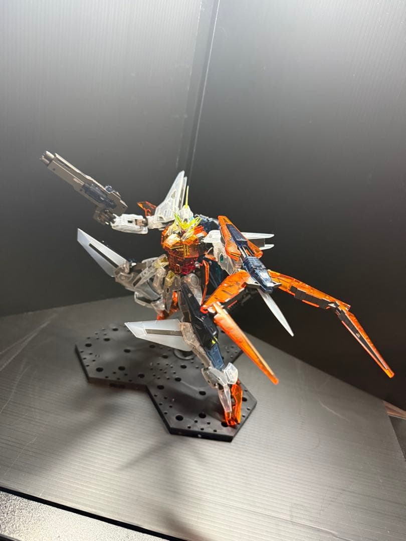 MG 1/100 ガンダムキュリオス ［クリアカラー］完成品