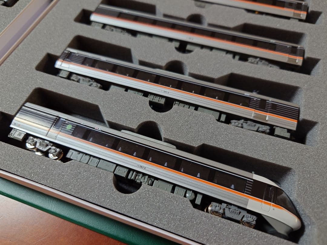 マ*ー様 KATO 383系　基本＋増結 10両