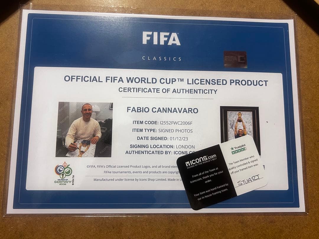 価格相談可 Fabio Cannavaro 直筆サイン 額装 鑑定書付 オート