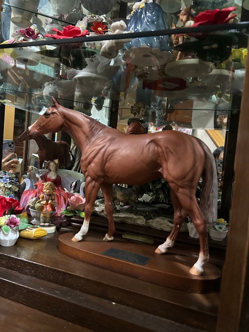 ベスウィック　馬　置物　陶器