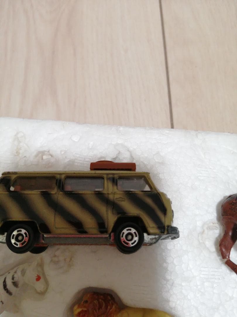 トミカ　サファリシリーズ