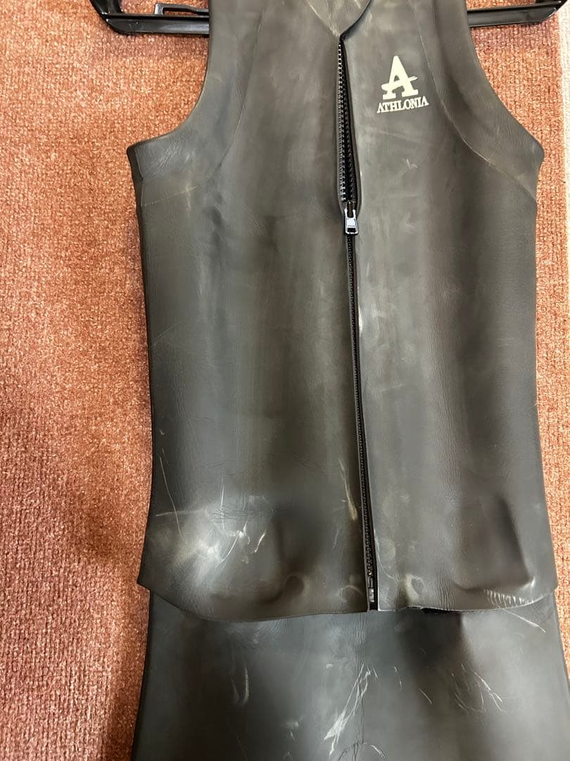 ウェットスーツ　トライアスロン用　ATHLONIA メンズ　Lサイズ