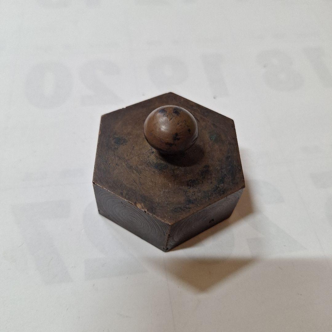 【ハチ】六角形金属製アンティーク雑貨