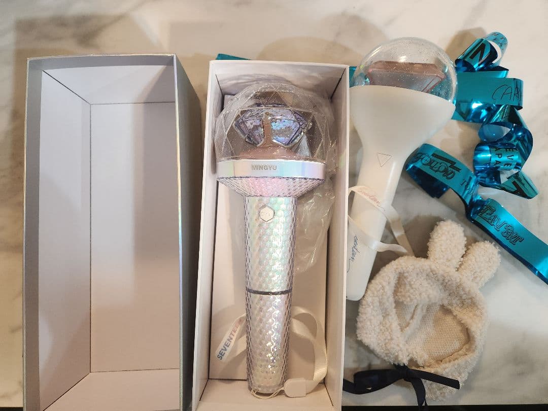 SEVENTEEN　ペンライト ver1.ver2 銀テープ　セット　おまけつき