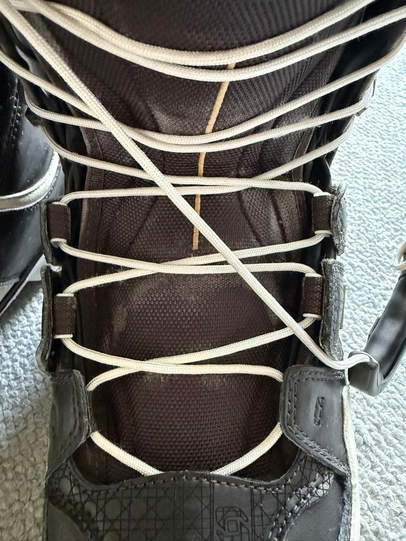 サロモンDIALOGUE Brown メンズサイズ26.0cm