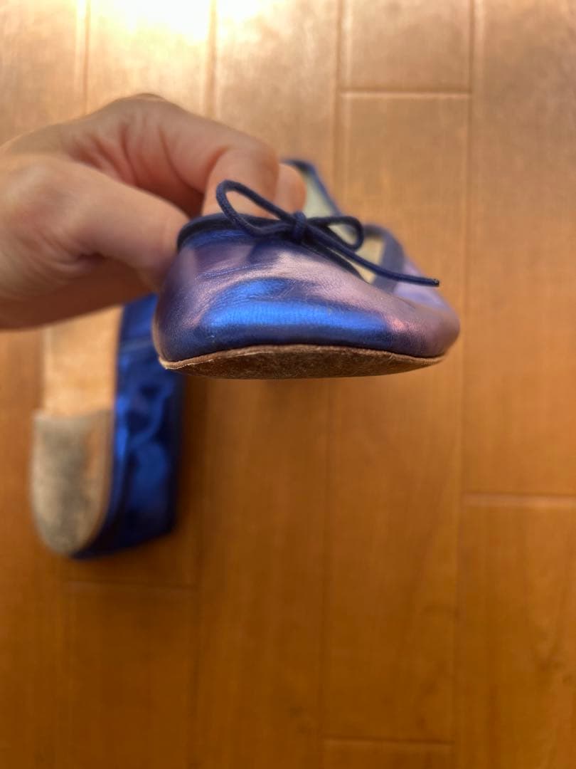 ポルセリ　38 青いリボン付きバレエシューズ
