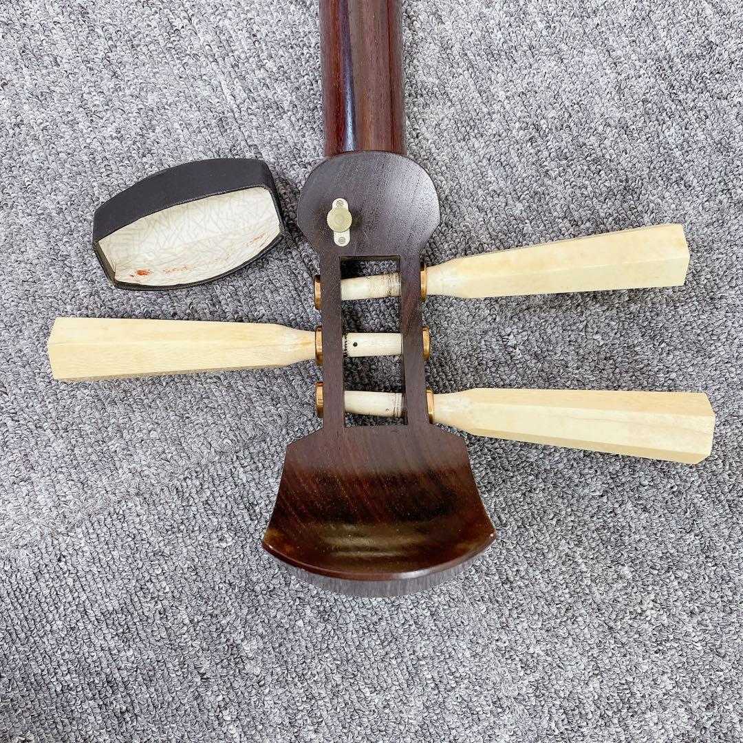 津軽三味線 太棹 紅木 二本溝 子持ち綾杉彫り 三味線 和楽器