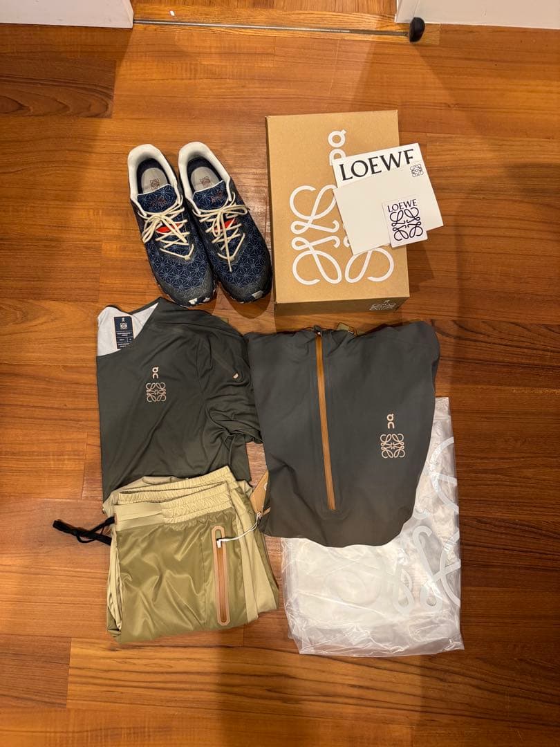 ロエベ X ON　４点　ランニングウエア　メンズ　新品あり