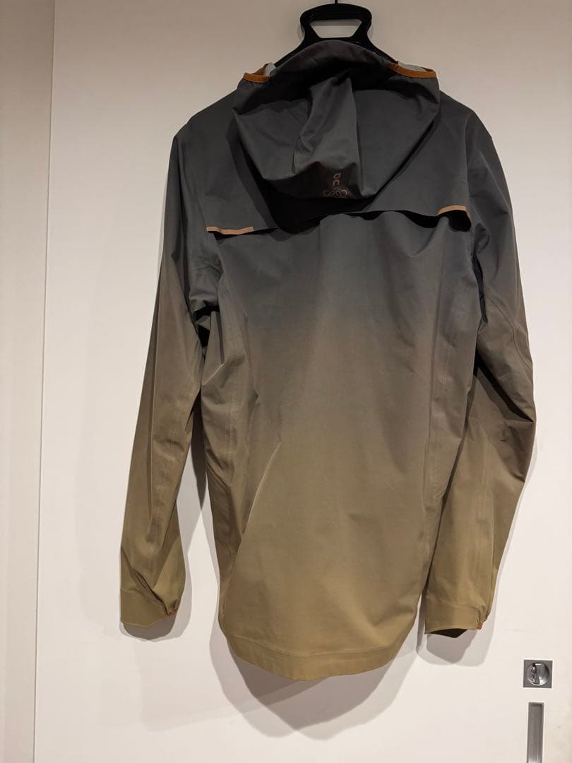 ロエベ X ON　４点　ランニングウエア　メンズ　新品あり