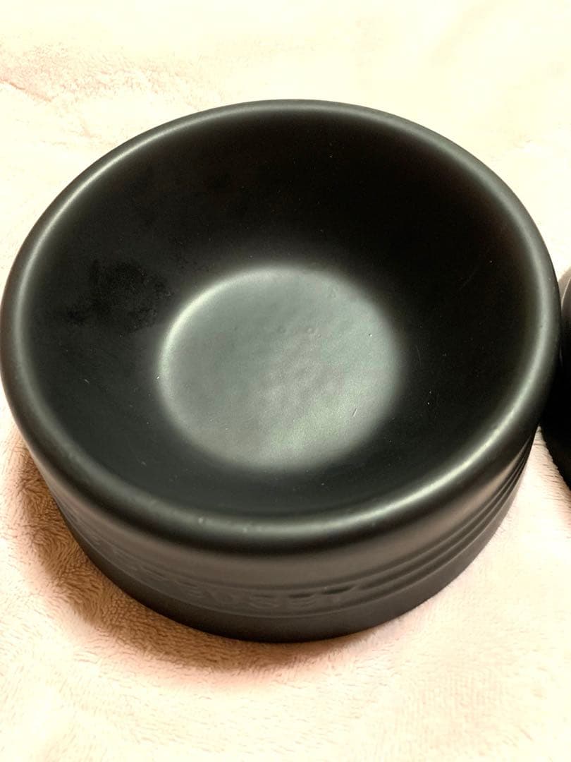 ✴︎新品未使用✴︎　ルクルーゼ　ペット用ボール　犬用食器　マットブラック　2個セット