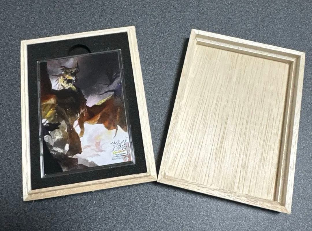mtg 超稀少 大戦祭限定 桐箱付　フルプロテクトスリーブ 始祖ドラゴンecl
