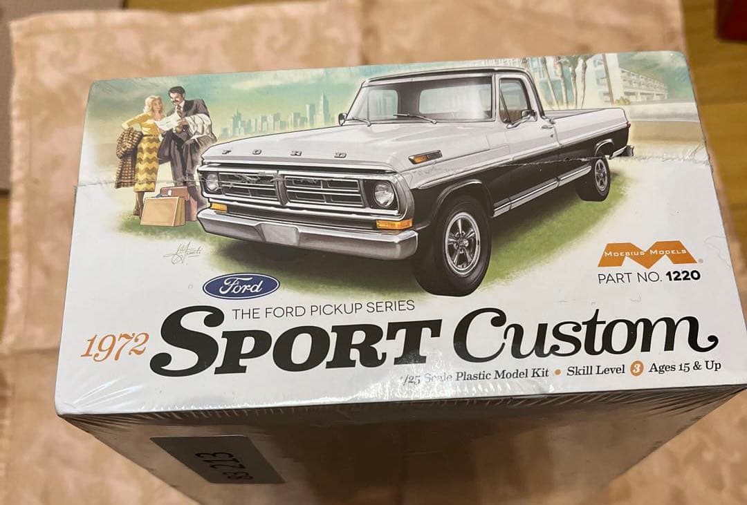 完売品　1972 フォード スポーツカスタム ピックアップトラック