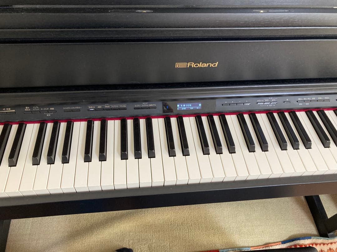 電子ピアノ　HP605-GP