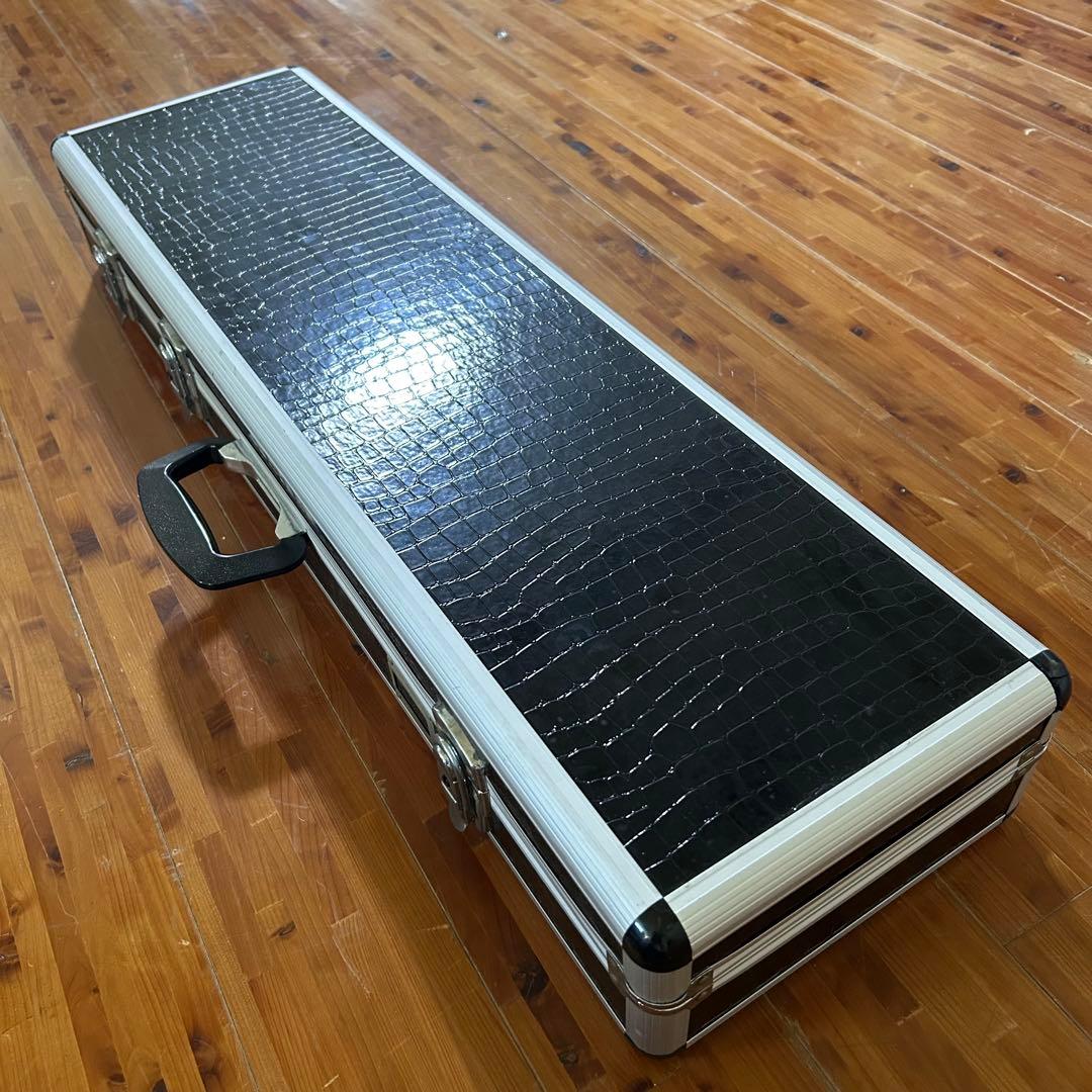 ◼️宮古島から②◼️本皮一枚張り三線◼️初心者の方にも◼️中古高級ハードケース付き◼️沖縄