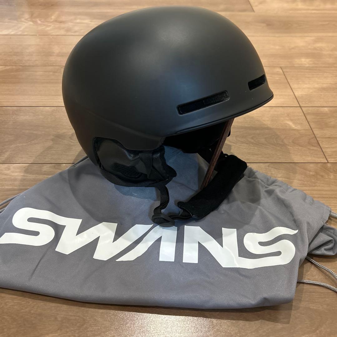 SWANSスノーヘルメット　GIROゴーグル　スノーボードスキー