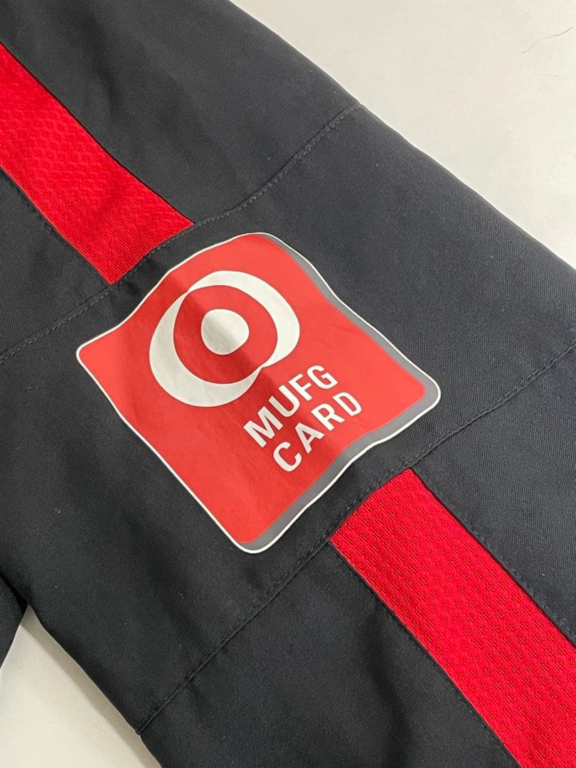 【良品】希少 2017 浦和レッズ 選手支給品 ピステ ウィンドブレーカー L