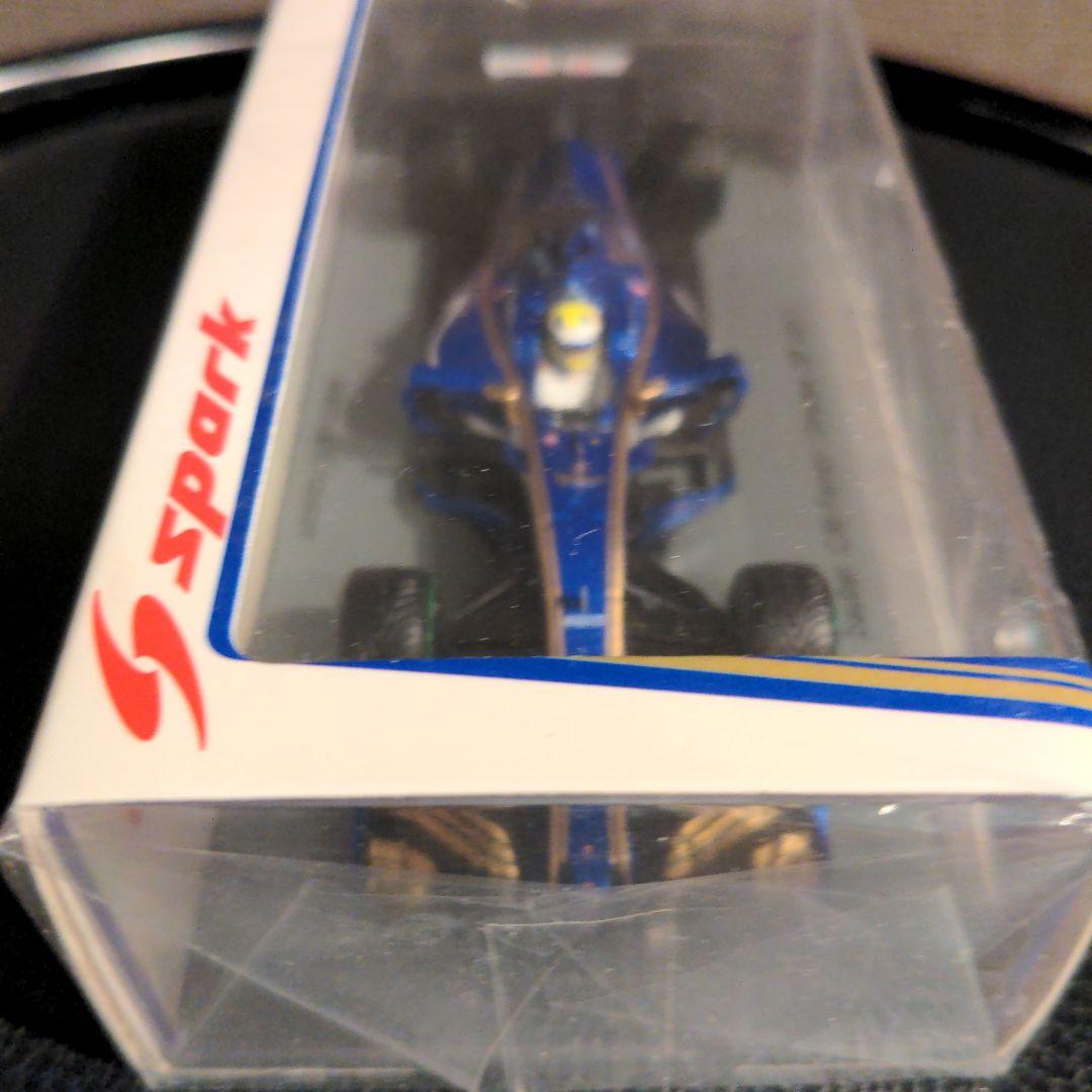 ミニカー spark Sauber C36-Ferrari 2017 25 Years