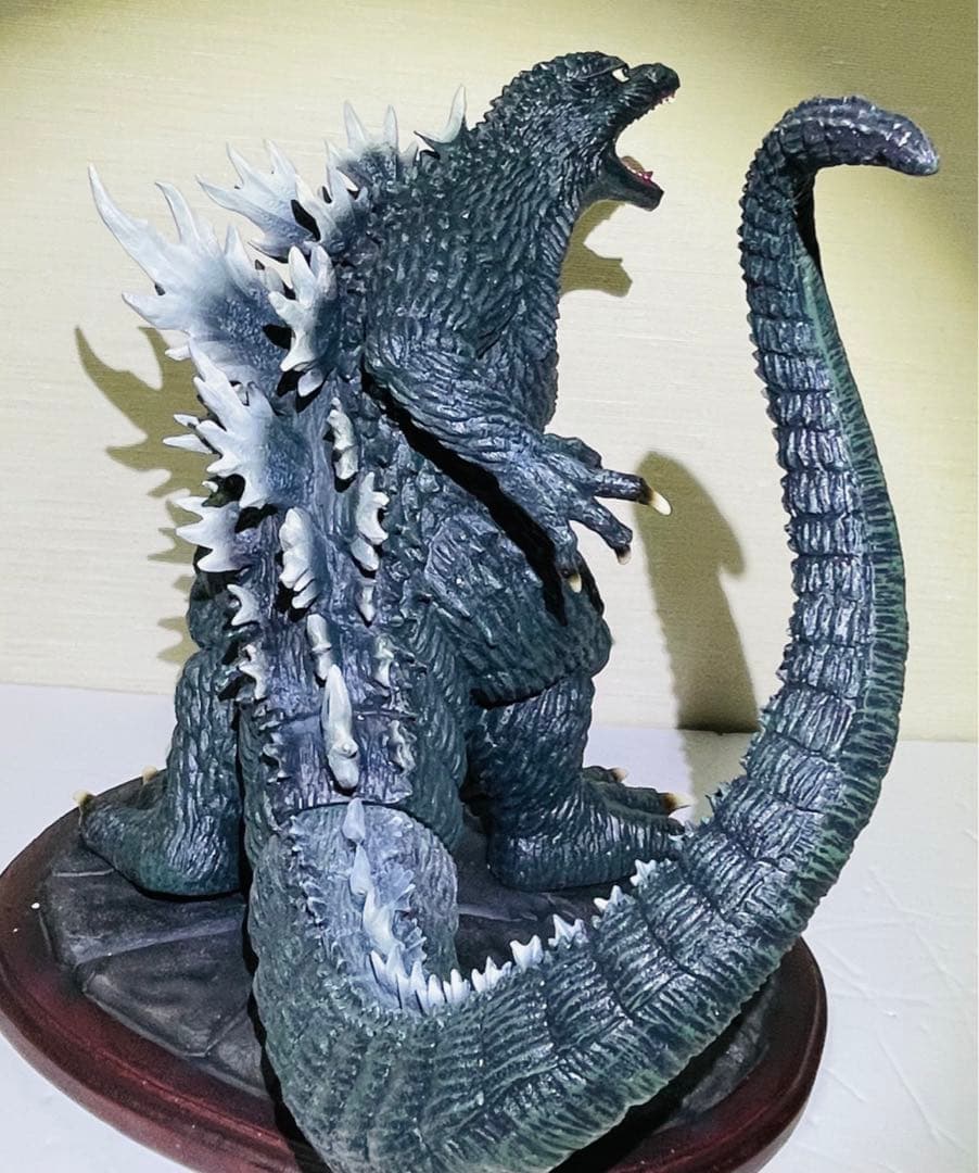 東宝怪獣シリーズ　巨大リアルフィギュア　ゴジラ