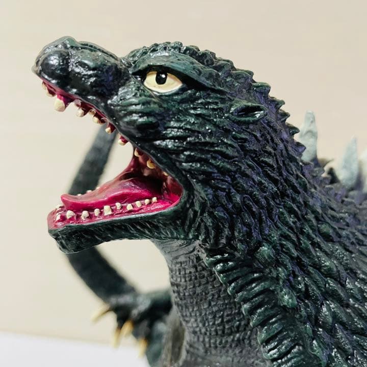 東宝怪獣シリーズ　巨大リアルフィギュア　ゴジラ
