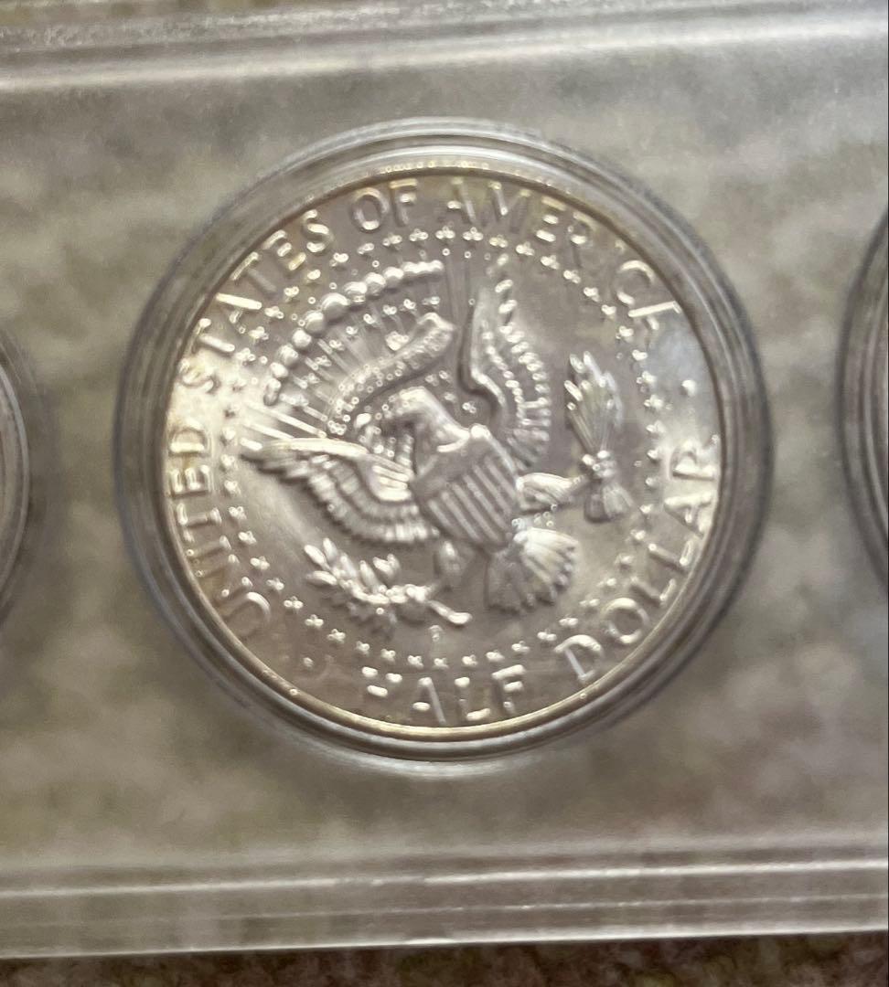 6種類1923年ピースダラー　1964年ケネディ 他　ケース入り