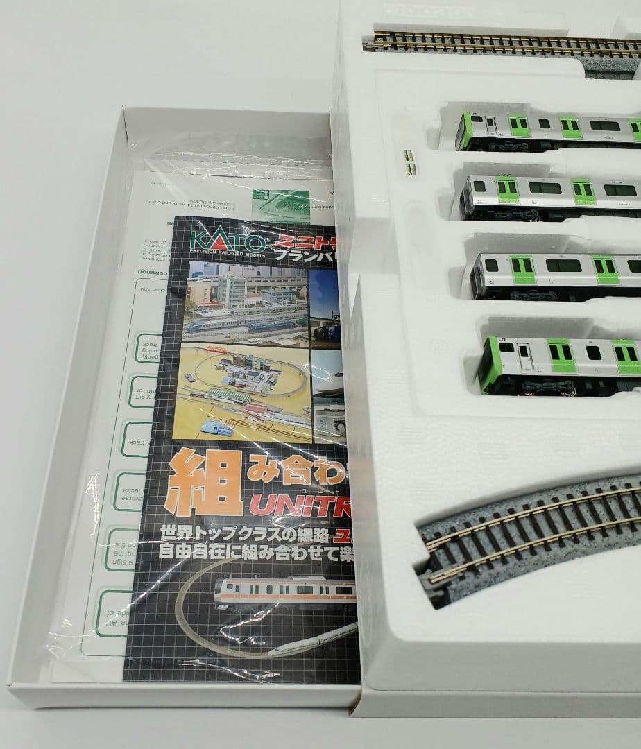 KATO Nゲージ スターターセット E235系 山手線 10-030 鉄道模型