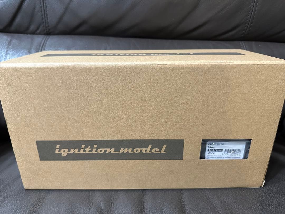 1/18 イグニッションモデル PANDEM メルセデス ベンツ 190 E 銀