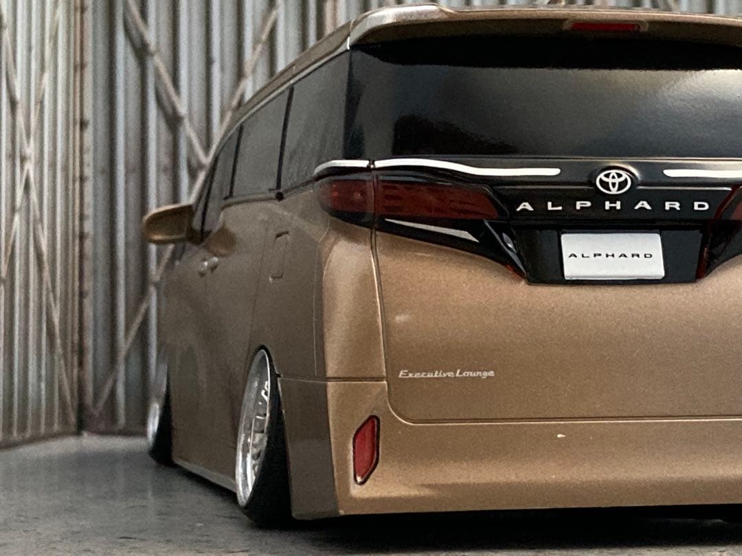 1/24 新型アルファード・ブロンド（カスタム品）