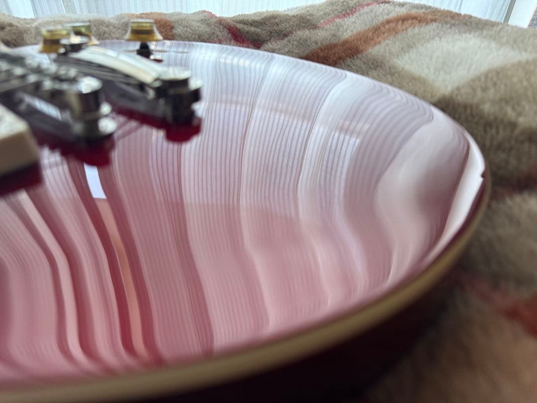 レアモデル　Epiphone Lespaul modern パーツカラー変更