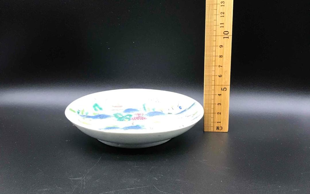 中国古玩　清道光時代　道光年製　在銘　粉彩青緑山水人物吉祥紋皿　唐物(A-１)