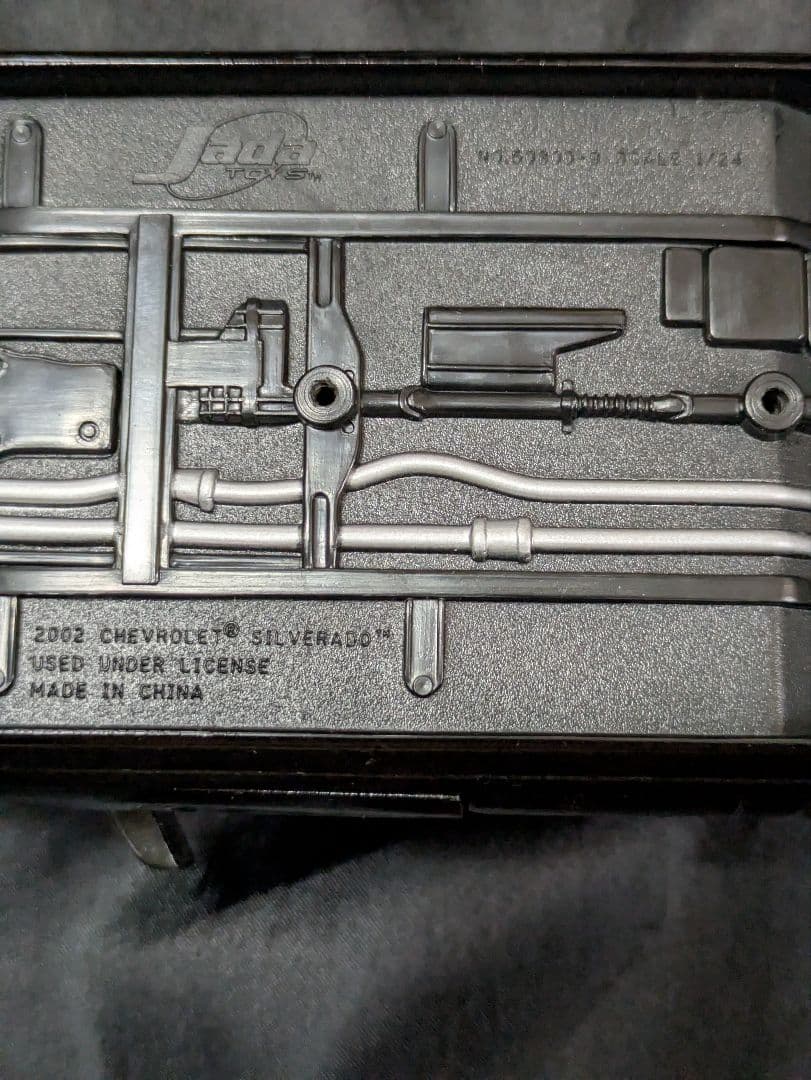 jada 2002 シボレー シルバラード　1/24 DUB CITY