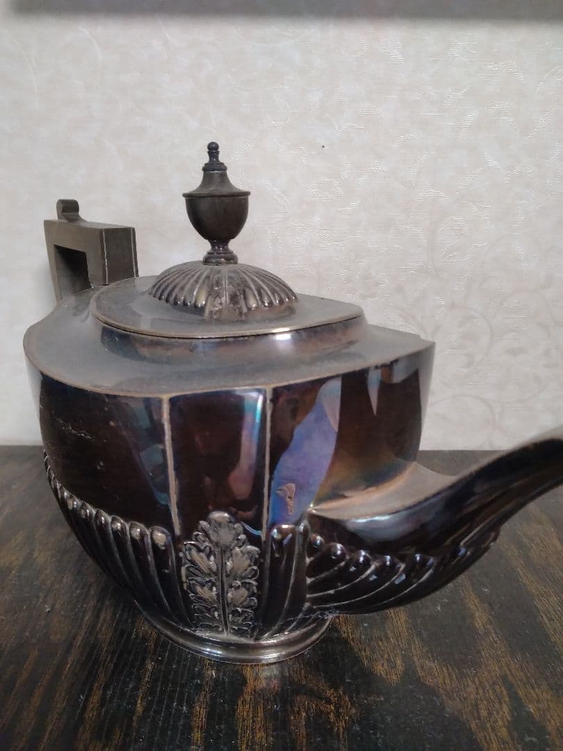 【最終値下げ】英国イギリスビンテージ　シルバープレート　ティーポットアンティーク