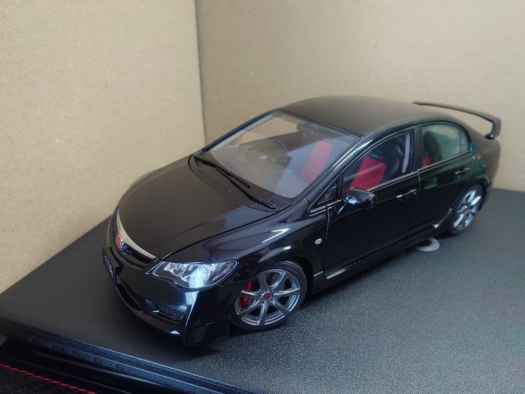 モーターヘリックス　1/18　シビックタイプR　FD2
