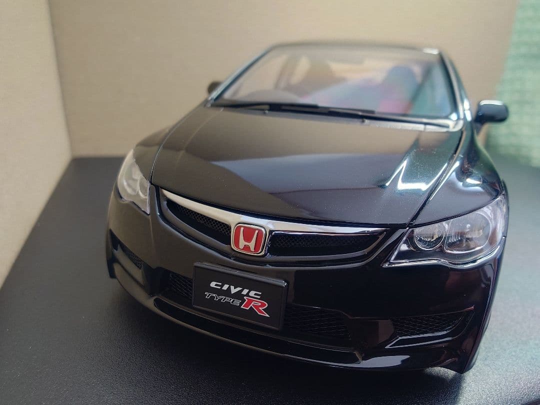 モーターヘリックス　1/18　シビックタイプR　FD2