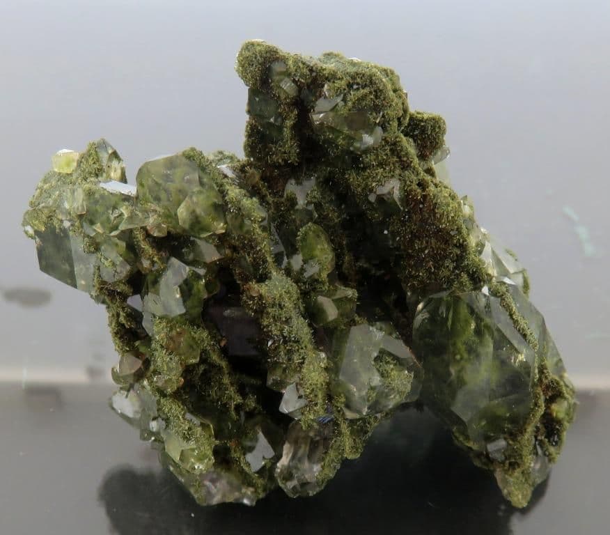 トルコ ハッカリ山脈産 エピドート & クォーツ 共生鉱物標本